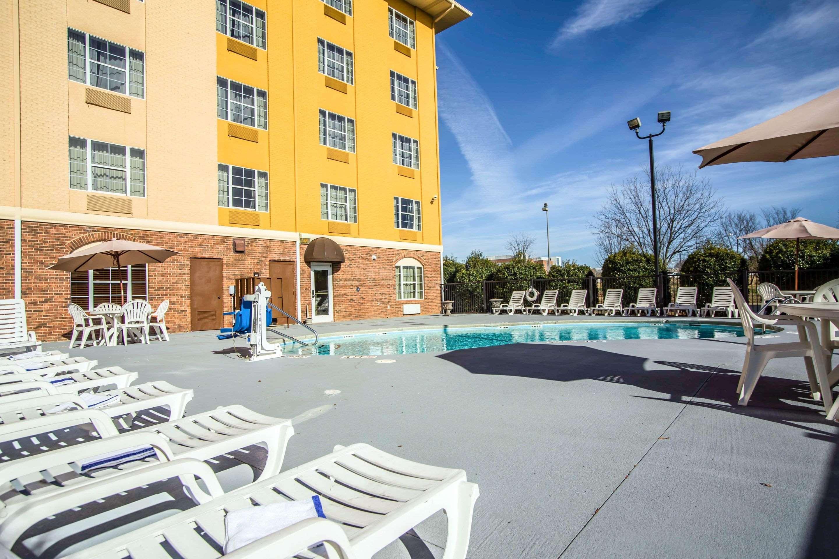 Comfort Suites Pineville - Ballantyne Area Exteriér fotografie