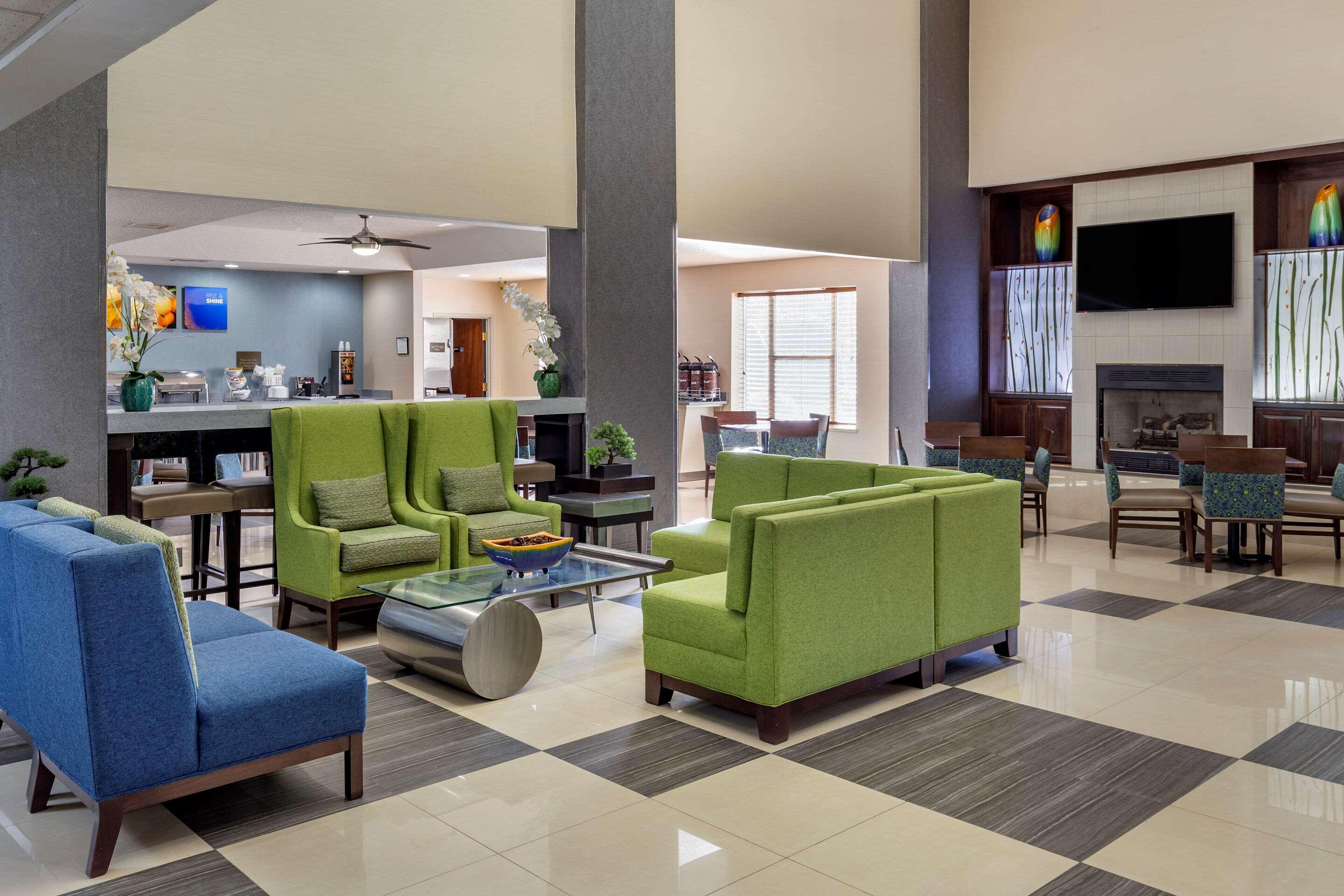 Comfort Suites Pineville - Ballantyne Area Exteriér fotografie